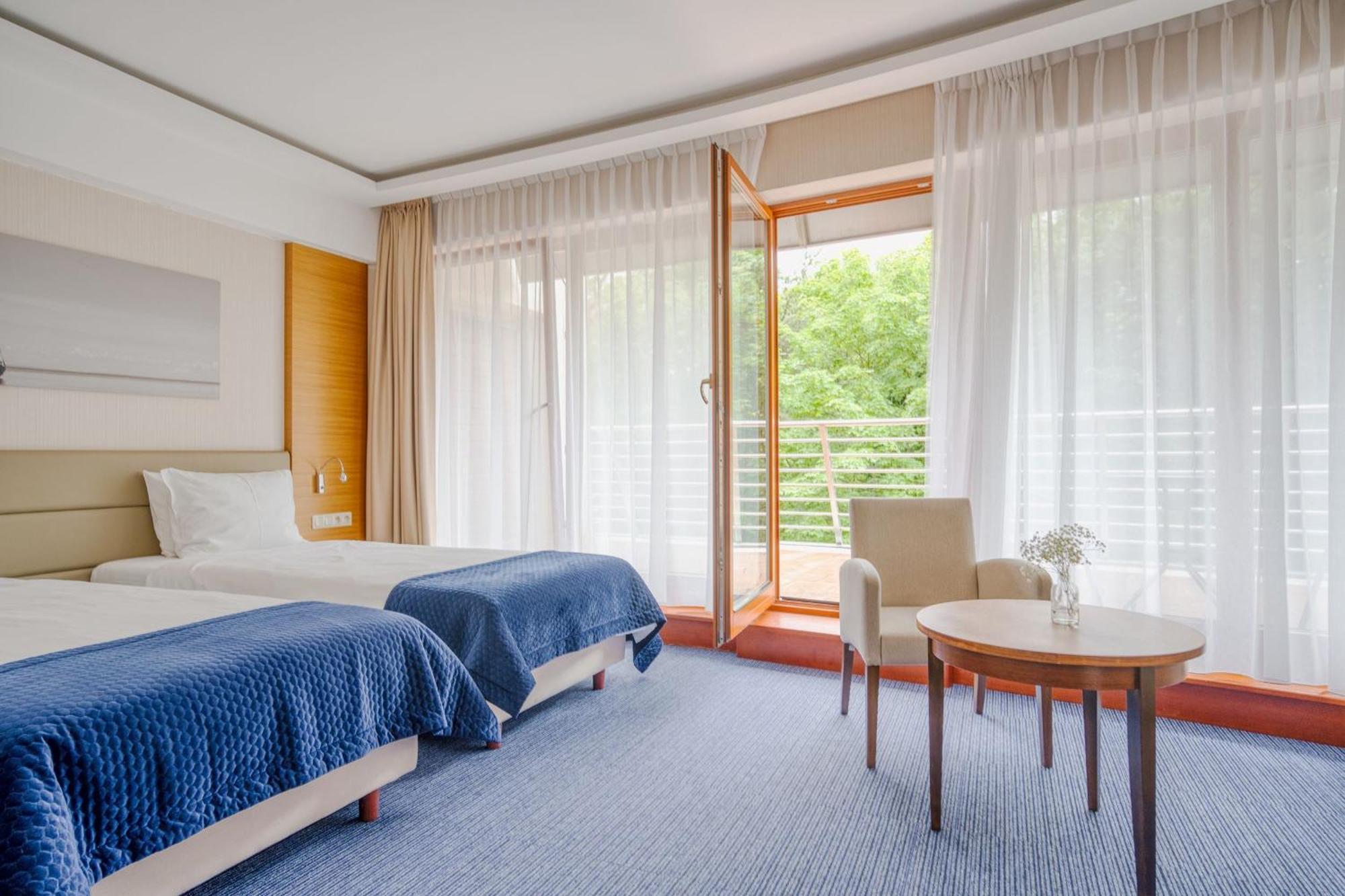 Hotel Dom Zdrojowy Resort & Spa - Destigo Hotels Jastarnia Exterior foto